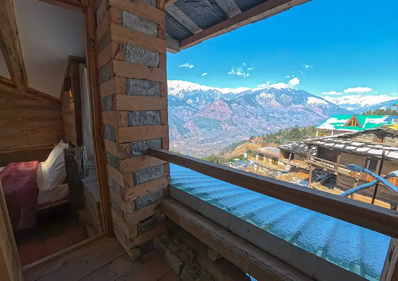 upper-balcony-of-summer-gold-duplex-studio-naggar